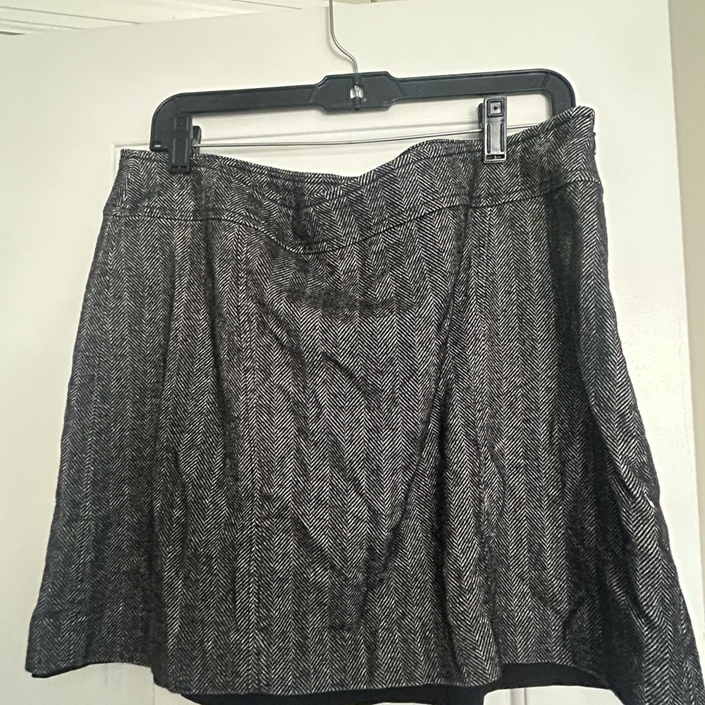 The Limited Black and Gray A-Line Skirt